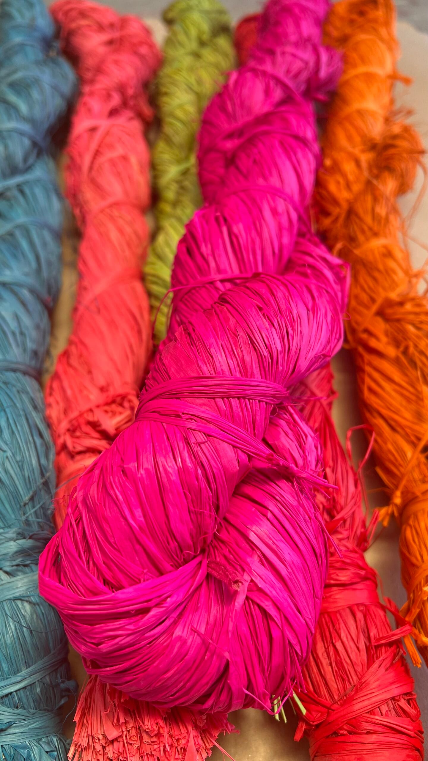 Coloured Raffia 250g - Hot Pink