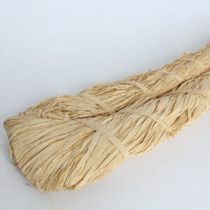 Raffia - Natural 1kg (approx)